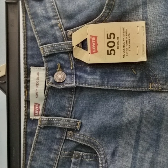 NWT Levi's 505 Blue Straight Jeans Classic Style Size 25 Waist And 25 Length - Picture 1 of 5